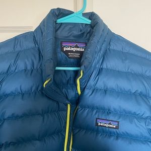 New w/o tags Patagonia Down Sweater Jacket Mens M
